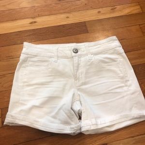 American Eagle super stretch white denim shorts